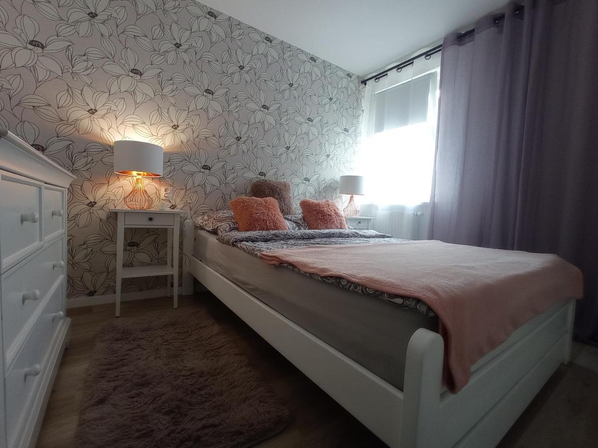 Apartament Topaz - 700 M Do Plazy - Brzezno - Azw Gdanskアパートメント エクステリア 写真